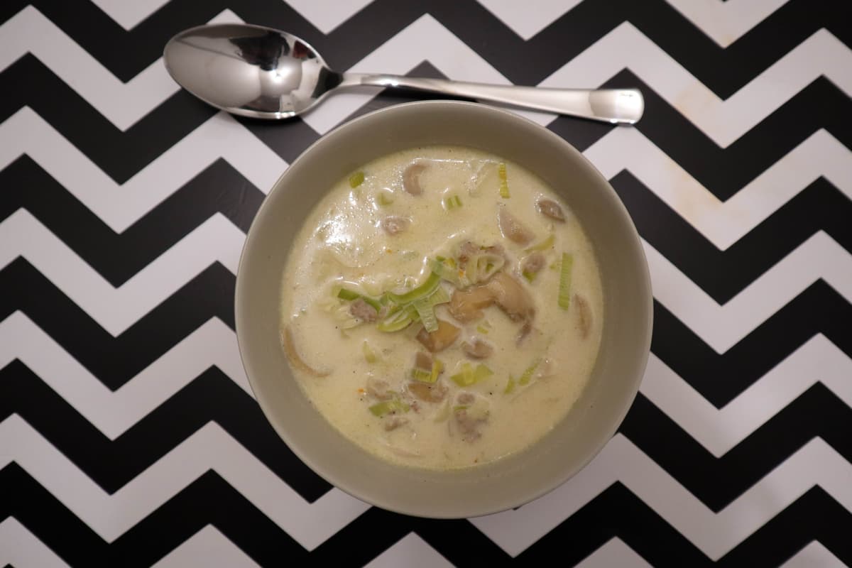 Käse-Lauch-Suppe - mit Champignons und Hackfleisch - Glutenfreies Rezept von maximalfannitastisch