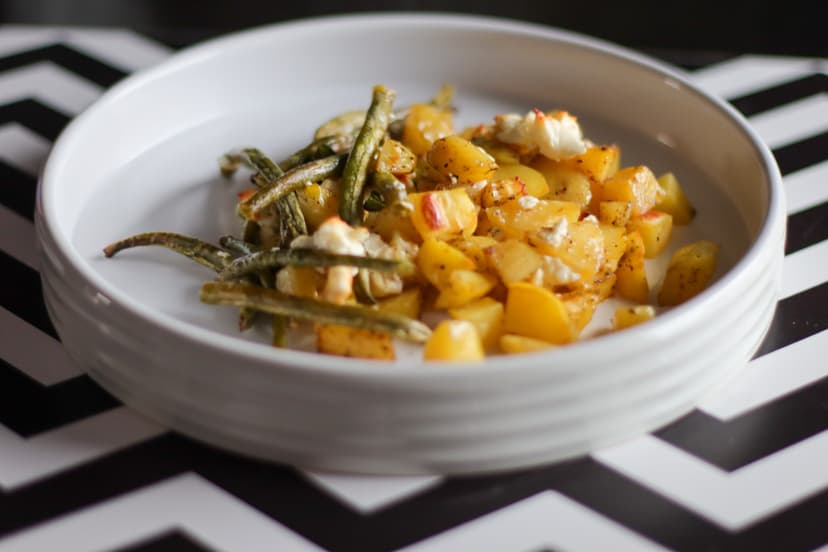 Foto von Ofenkartoffeln mit Bohnen